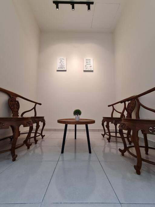3Storey House 13Pax Family Suite 峇六拜 外观 照片