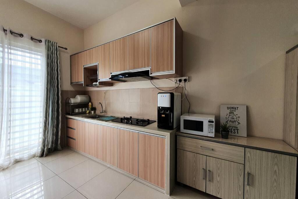 3Storey House 13Pax Family Suite 峇六拜 外观 照片